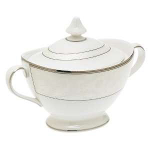 Royal Doulton Anthea 12 Ounce Covered Sugar  Kitchen 