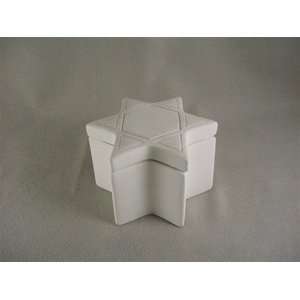 Ceramic bisque unpainted 08 185 star of david box 4 3/4x 4 3/4x 3 1/4