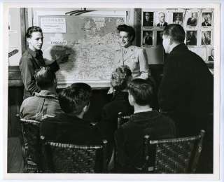 Photo~Womens Army Corps~WWII~WAC classroom~1940s  