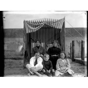  A Family on a Beach in the United Kingdom Premium 