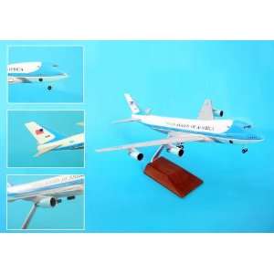  Skymarks Air Force One VC25 1/200 W/GEAR & Wood Stand 