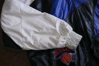 Vintage NY KNICKS Logo Athletic SHARKTOOTH Leather Jacket Sz.XL 