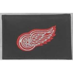 NHL DETROIT RED WINGS LEATHER LOGO WALLET  Sports 