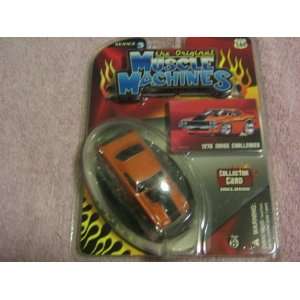    Muscle Machines 1970 Dodge Challenger   Orange Toys & Games