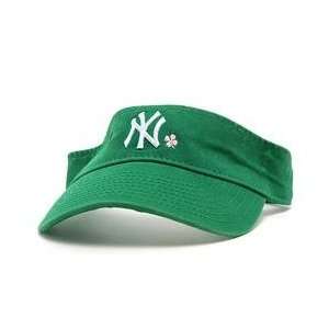  New York Yankees Womens St. Pats Hooley Visor   Kelly 