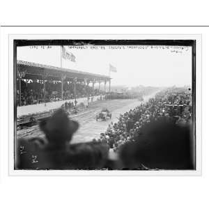 Newswire Photo (L) Vanderbilt Cup Auto Race, Keenes Mercedes and 