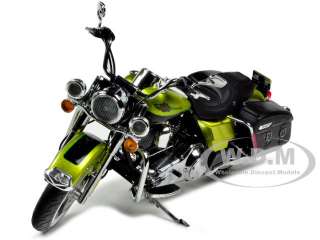 2011 HARLEY DAVIDSON FLHRC ROAD KING CLASSIC GREEN 1/12 BY HIGHWAY 61 