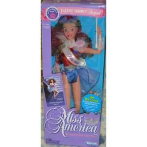   America Talent Show Raquel Yankee Doodle Twirler Doll Toys & Games