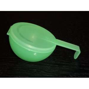  Tupperware Forget Me Not in Green (Not available in catalogue 