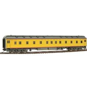   Heavyweight 6 3 Sleeper Union Pacific (R) (yellow) Toys & Games