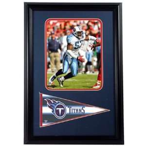  Keith Bulluck Tennessee Titans Photograph with Team 