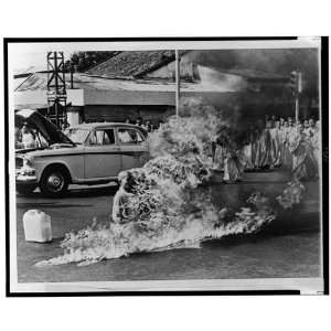  Buddhist monk,Thich Quang Duc,burning to death,protest 