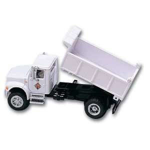  HO International Low Bed Dump Truck, White BLY400777 Toys 