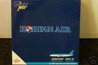 BOEING 787 8 KOREAN AIR Die Cast 1400 by GEMINI JETS  