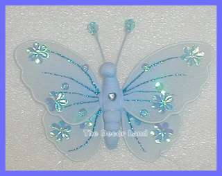 You get 1 Blue Jeweled Butterfly as seen in the picture. This has a 