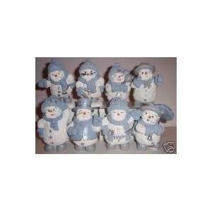 Snow Buddies   Lot of 8 Mixed Figurines
