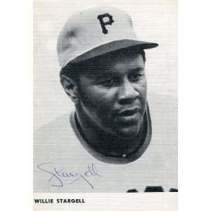  Willie Stargell Autographed 3x5 postcard Sports 