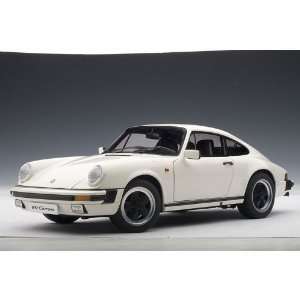  1988 Porsche 911 Carrera 1/18 White Toys & Games