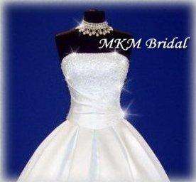   Neckline Sparkling Crystals White Wedding Dress/Gown   Simply Stunning