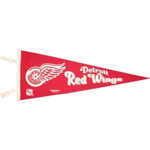   1932 Detroit Red Wings Pennant by Mitchell & Ness