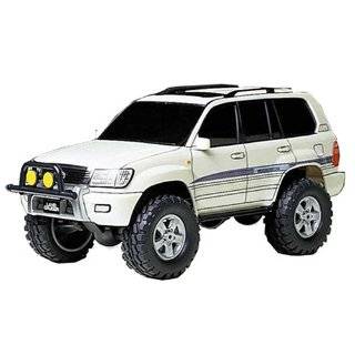  Fujimi 1/24 Toyota Landcruiser 100 Toys & Games