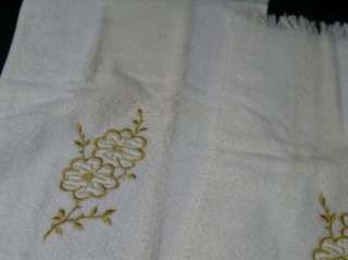 Vintage Fancy Appliqué Metallic Gold Floral Towel Set  