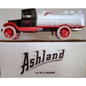  1931 Hawkeye Tanker Truck Bank   Ashland Oil Co. 