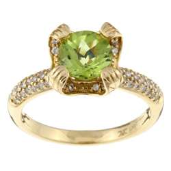 Encore by Le Vian 14k Gold Peridot and 1/4ct TDW Diamond Ring (Size 7 
