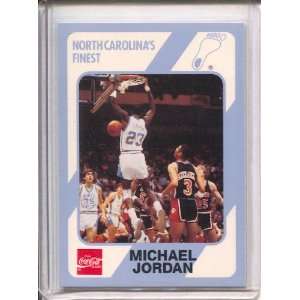  1989 90 North Carolina Collegiate Collection #15 Michael 