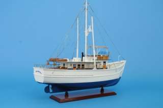 DICKIE WALKER 25 HAND CRAFTED BOAT MODEL WOODEN HAND BUILT NOT FROM A 