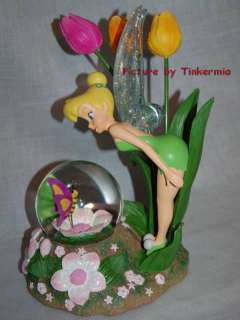 TINKER BELL AND TULIPS SNOWGLOBE TINKERBELL SCULPTED  
