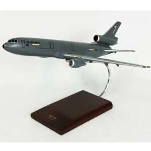    KC 10A Extender Gray 1/150 Scale Model Aircraft Toys & Games