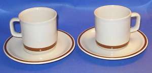 Woodhaven Collection Stoneware 2 Cups 2 Saucers  