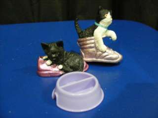 Barbie bratz Cats in shoes with feeding bowl __C1  