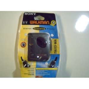    SONY WALKMAN STEREO CASSETTE PLAYER  Players & Accessories