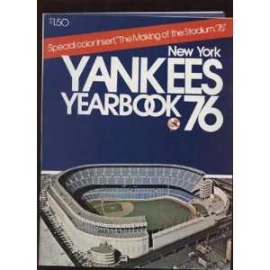  1976 New York Yankees Yearbook EX   MLB Programs and 