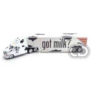  Got Milk? Peterbilt Hauler Trailer 1/64 Toys & Games
